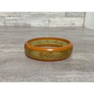 Rare Reverse Carved Apple Juice & Butterscotch Bakelite Bracelet Bangle Two-tone
